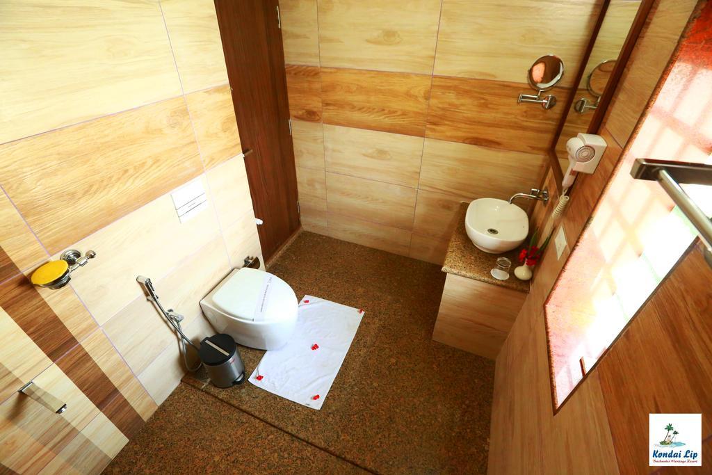 コンダイ リップ バックウォーター ヘリテージ リゾート Kochi エクステリア 写真